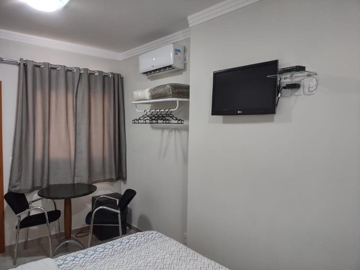 Ipe Suites Домингус-Мартинс Экстерьер фото