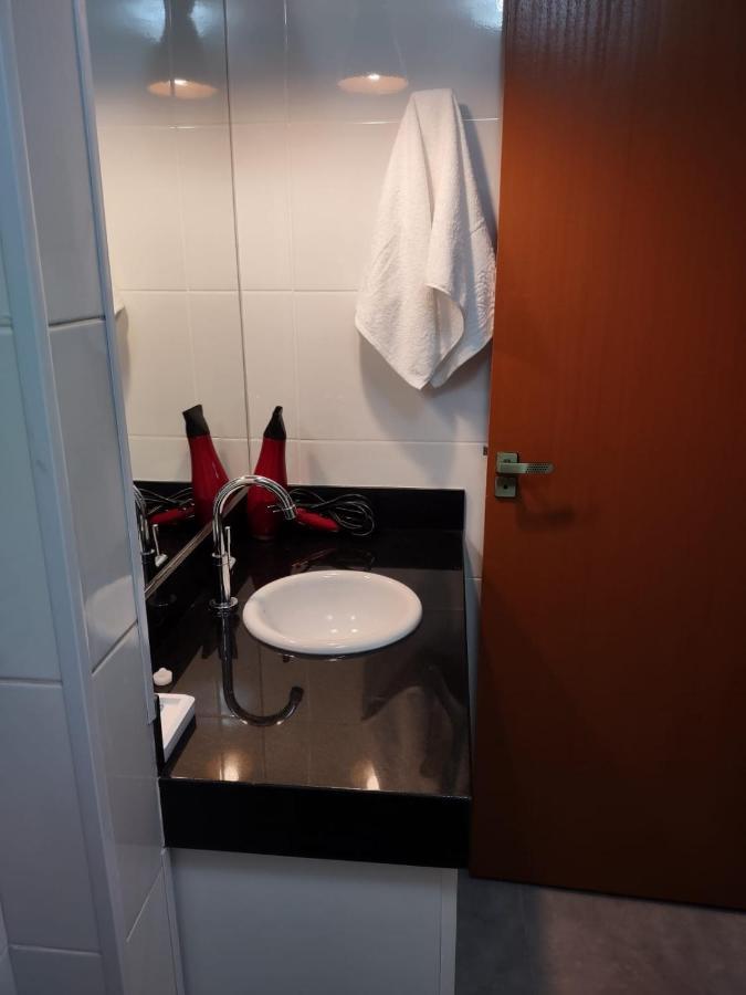 Ipe Suites Домингус-Мартинс Экстерьер фото